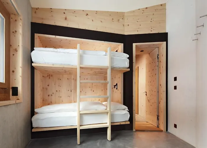 Alpine Chesa Plattner פונטרסינה