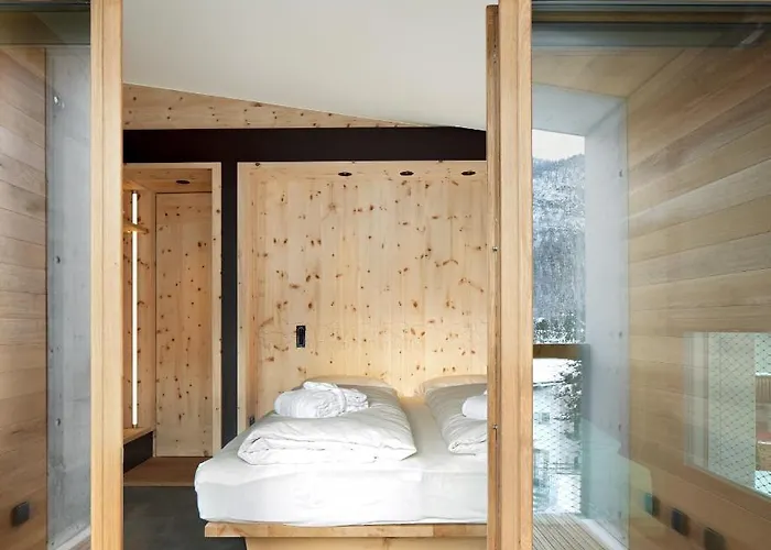 Alpine Chesa Plattner Lodge *